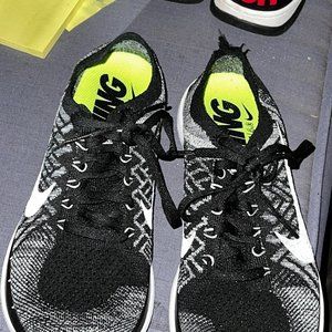 Nike Running Barefoot Ride 4.0 Sz 6.5